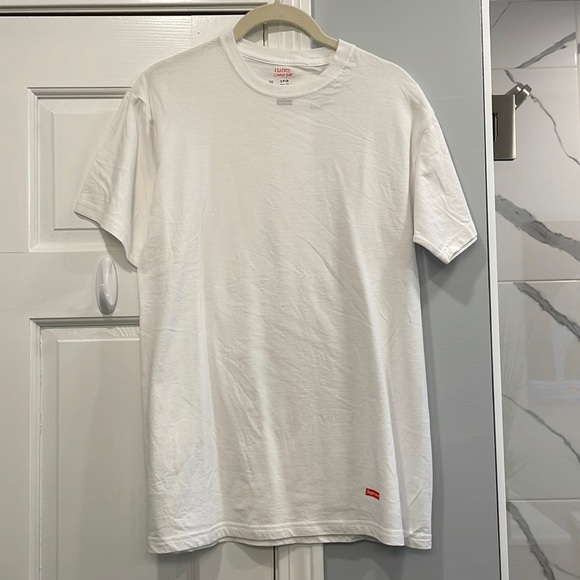 Supreme X Hanes White T-Shirt - Picture 2 of 5